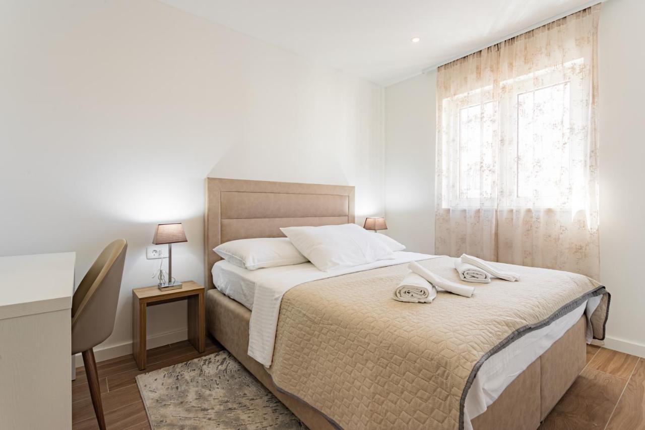 Apartmani Benzon Baška Voda Eksteriør bilde