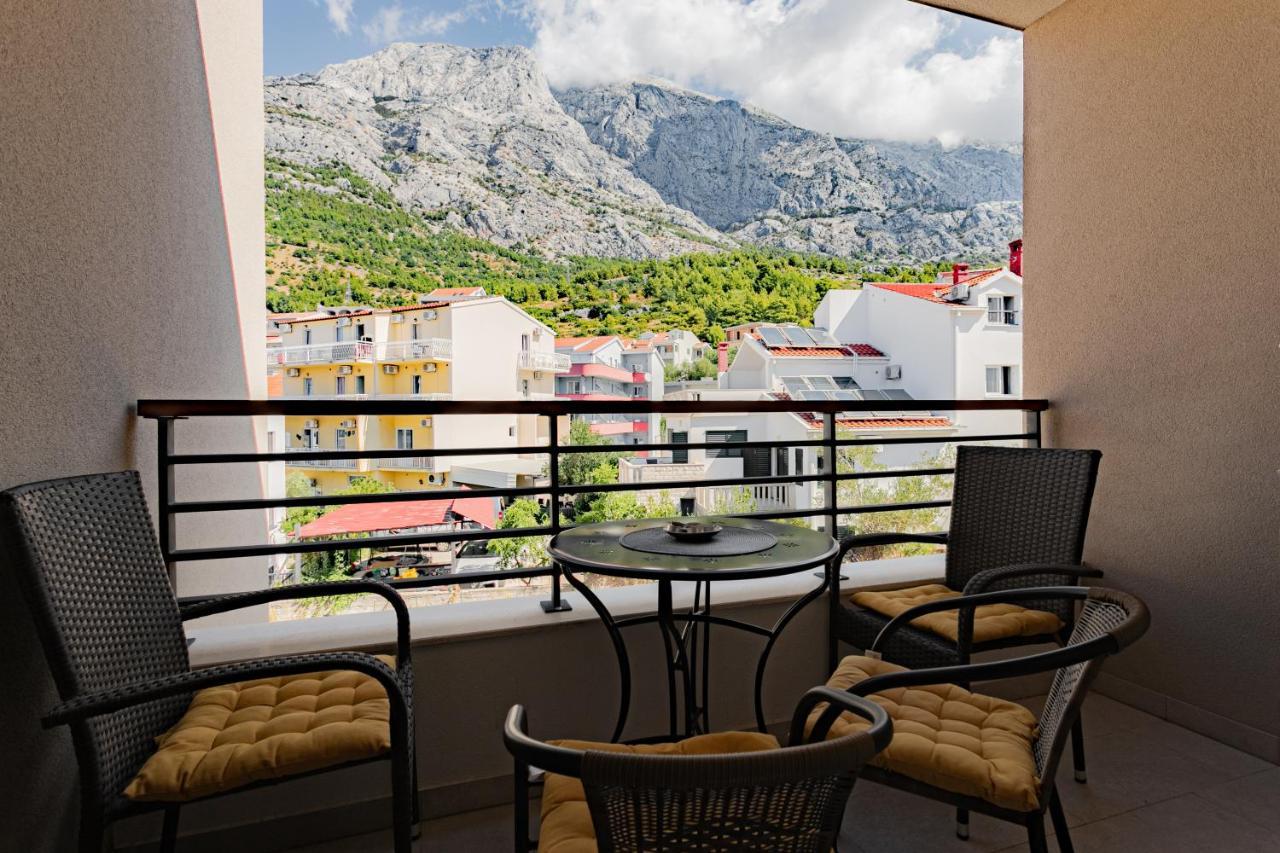 Apartmani Benzon Baška Voda Eksteriør bilde
