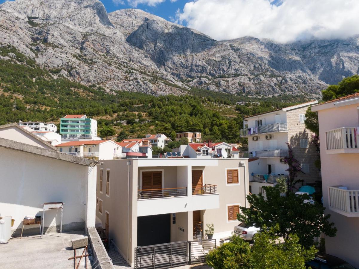 Apartmani Benzon Baška Voda Eksteriør bilde