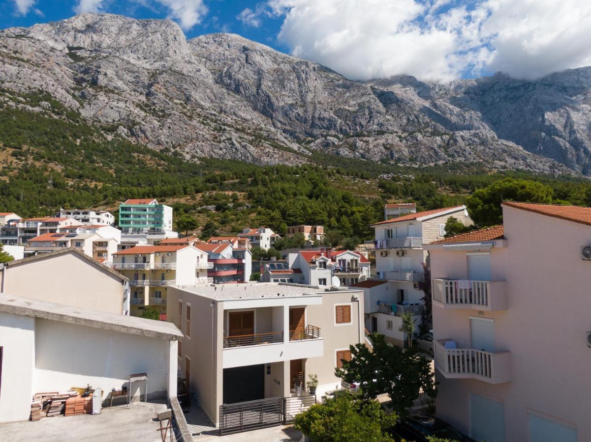 Apartmani Benzon Baška Voda Eksteriør bilde